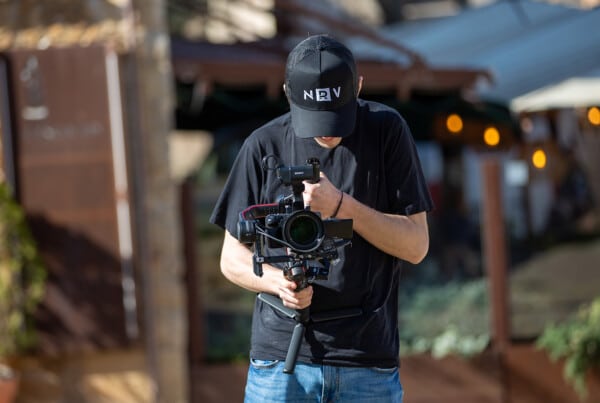 network reach visibility video tournage camera cameraman